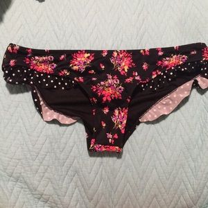 Victoria’s Secret bathing suit bottoms